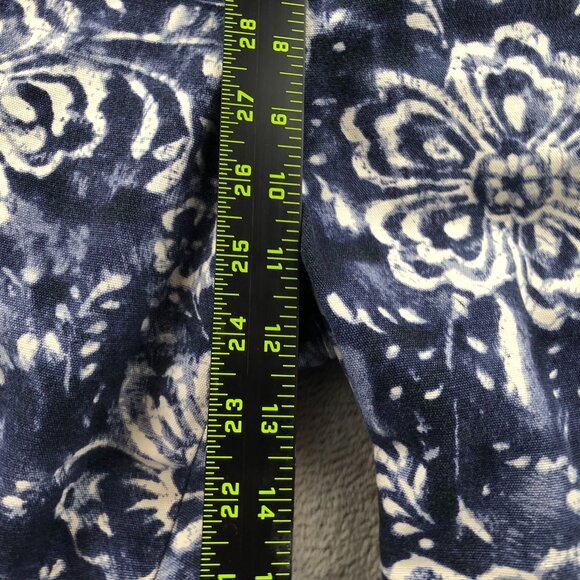 Chaps Denim Womens Capri Jeans Size 10 Floral Batik Indigo Blue Boho Chic Casual - Picture 6 of 11